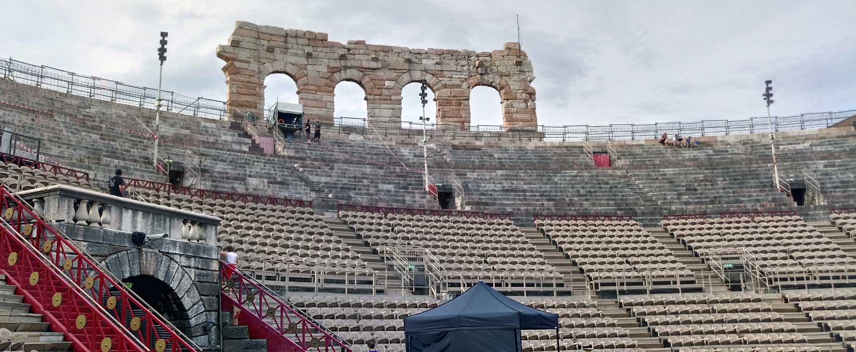 Das Innere der Arena von Verona. Das Innere der Arena von Verona.